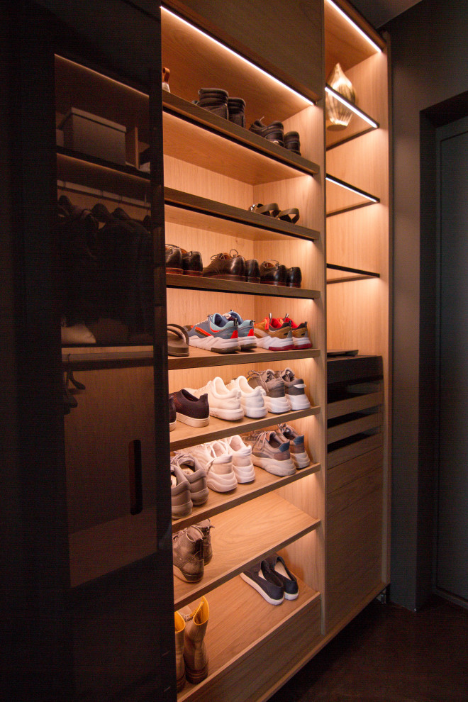 Функциональный шкаф в прихожую