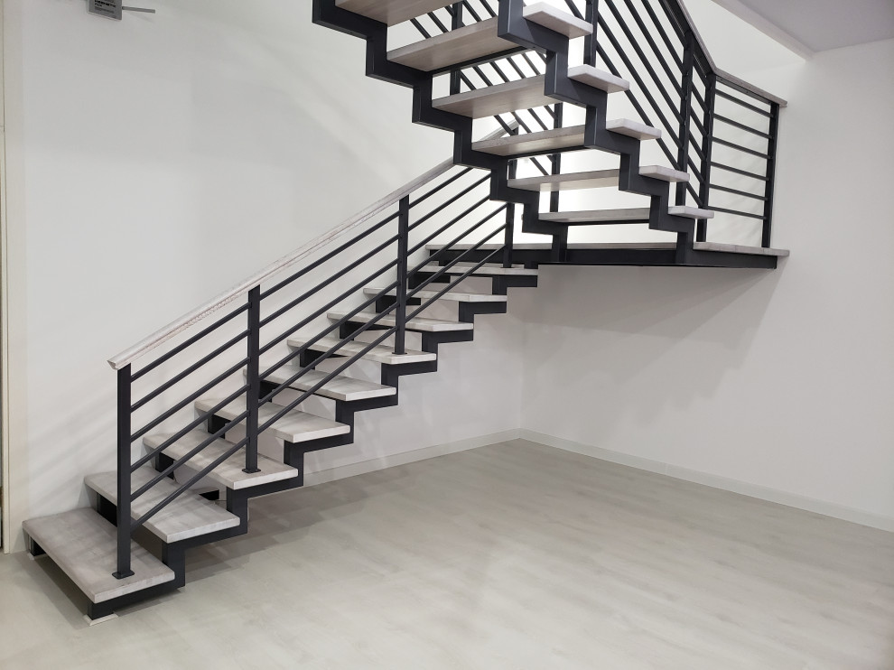 Обложка проекта: Лестница в стиле минимализм