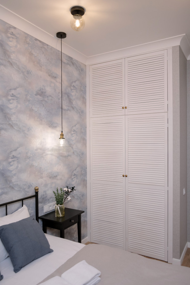 Реализация проекта в старом фонде СПб, квартира с камином.