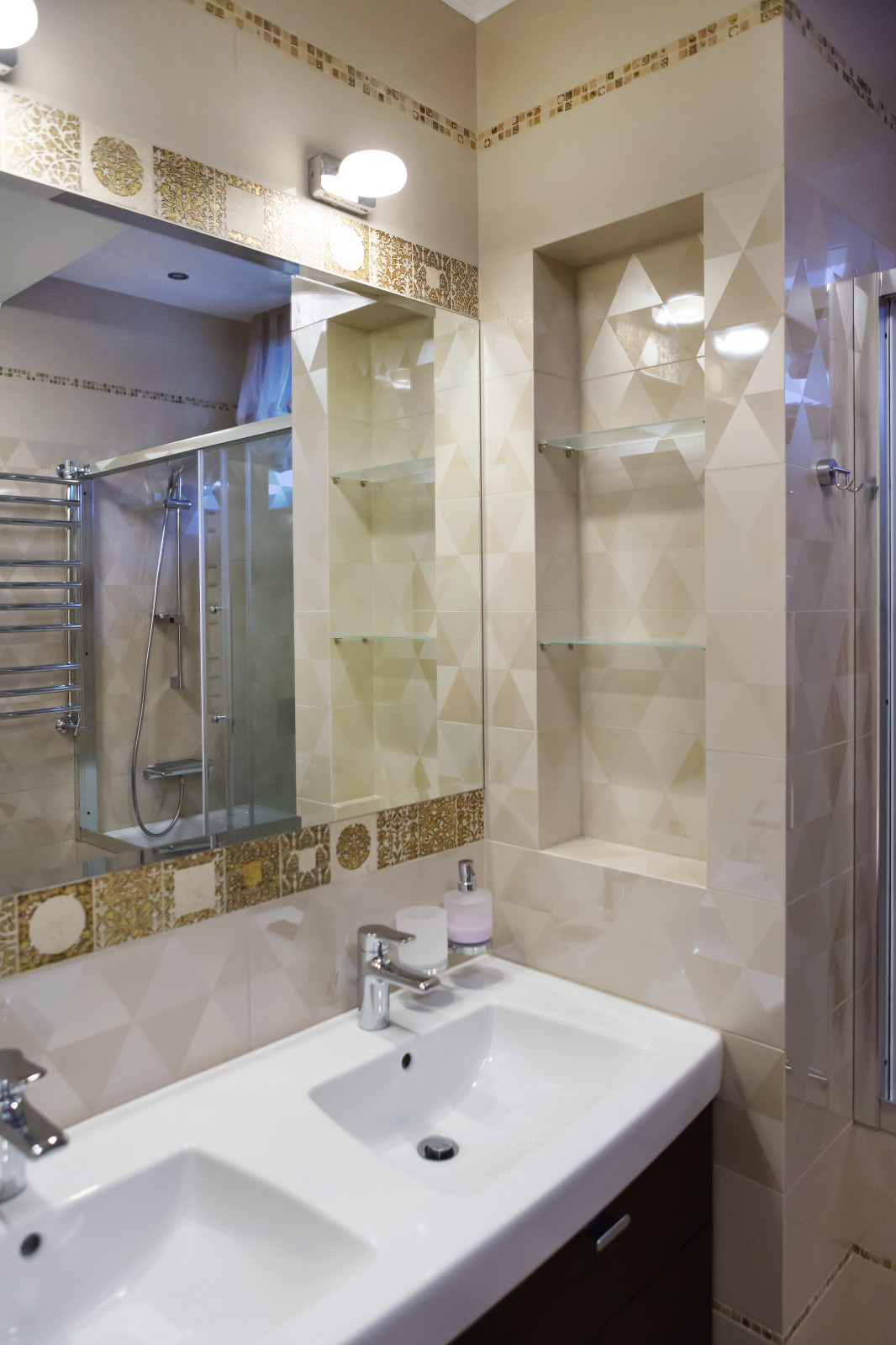 :R Олимпийская деревня