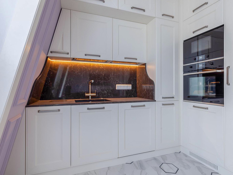 Кухня на мансардном этаже