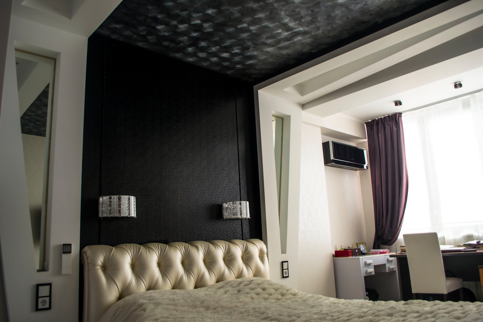 Контрастный дизайн интерьера квартиры