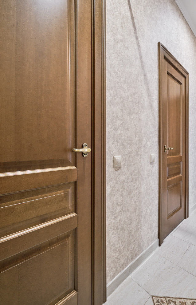 Модели Стимул и Премьер в отделке Ольха Орех