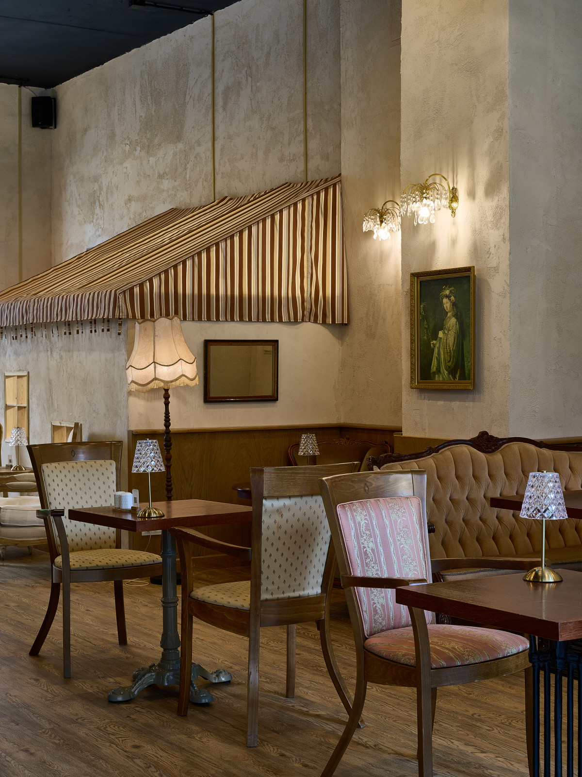 Ресторан В’Альтер в Санкт-Петербурге. Стахановцев