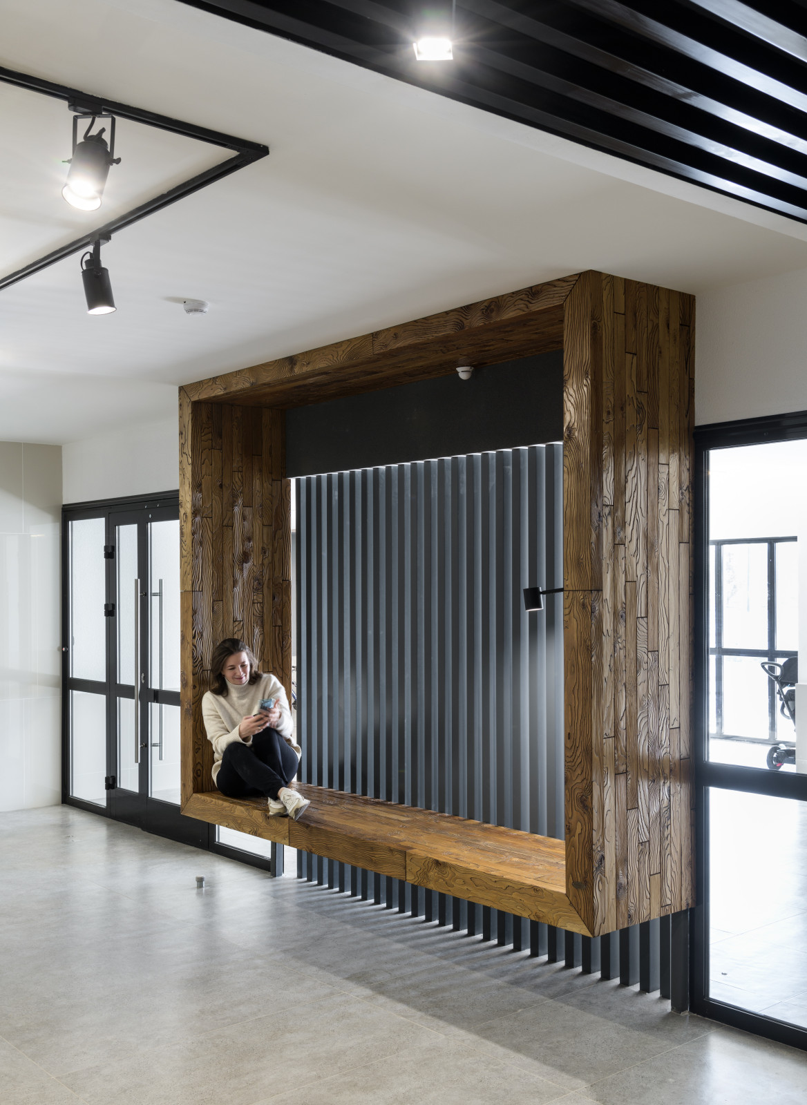 Холл жилого комплекса