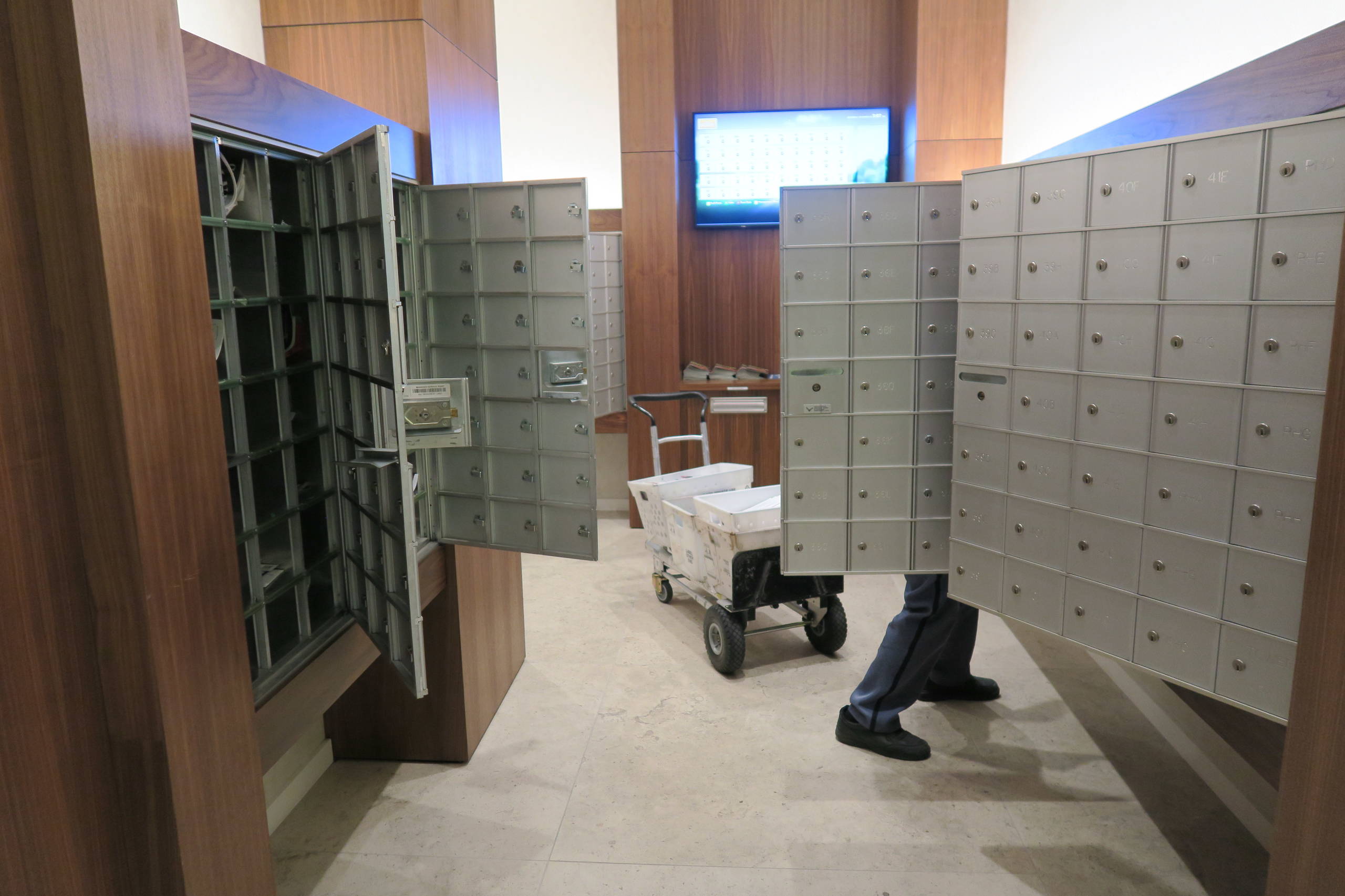 Личный опыт: Небоскреб в США, из которого нет нужды выходить