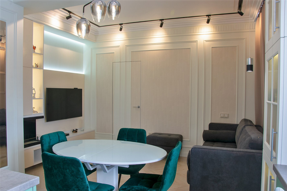 Обложка проекта: Реализованный проект кухни - гостиной площадью 18 м2.