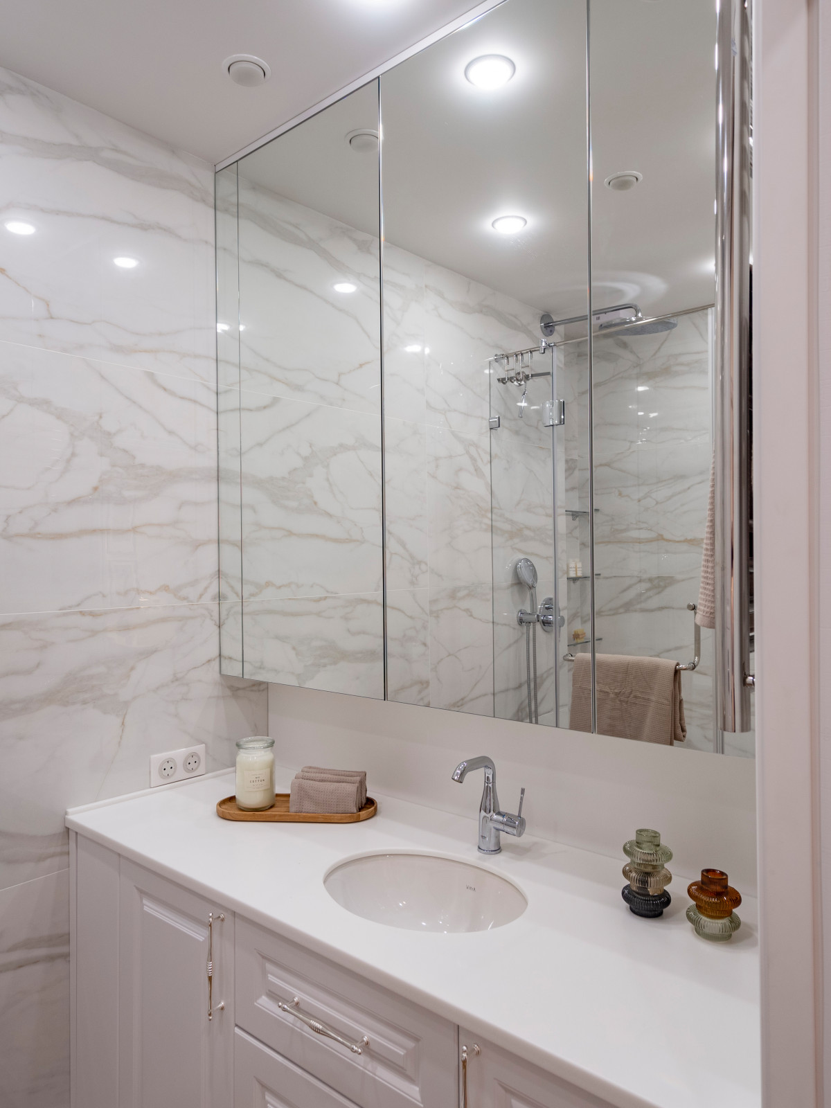 Меблировка санузла в неоклассическом стиле