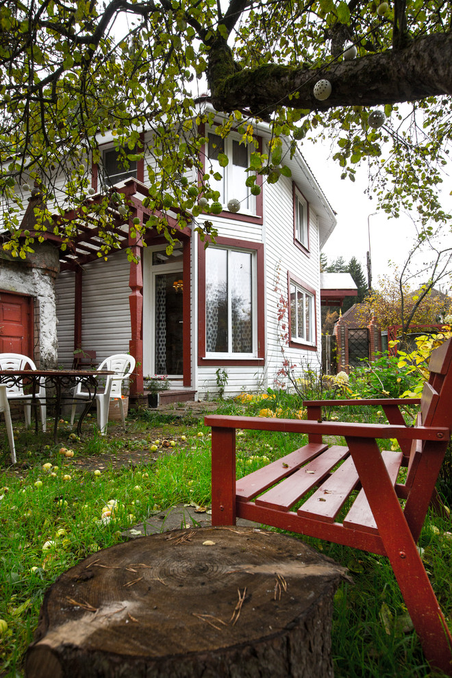 Старенькая дача в умелых руках.