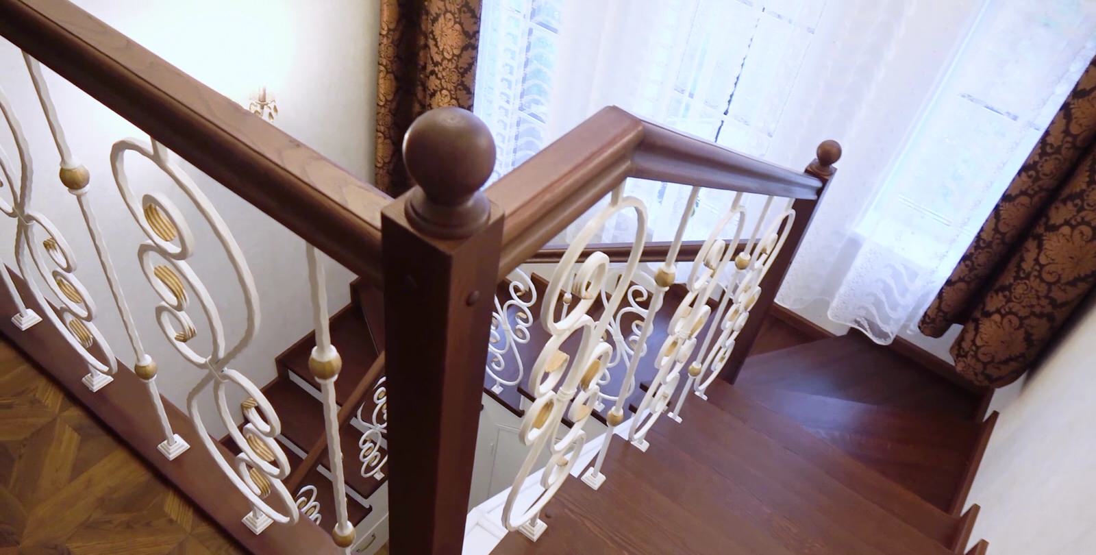 Обложка проекта: "Репино парк" Лестница Загородное поместье