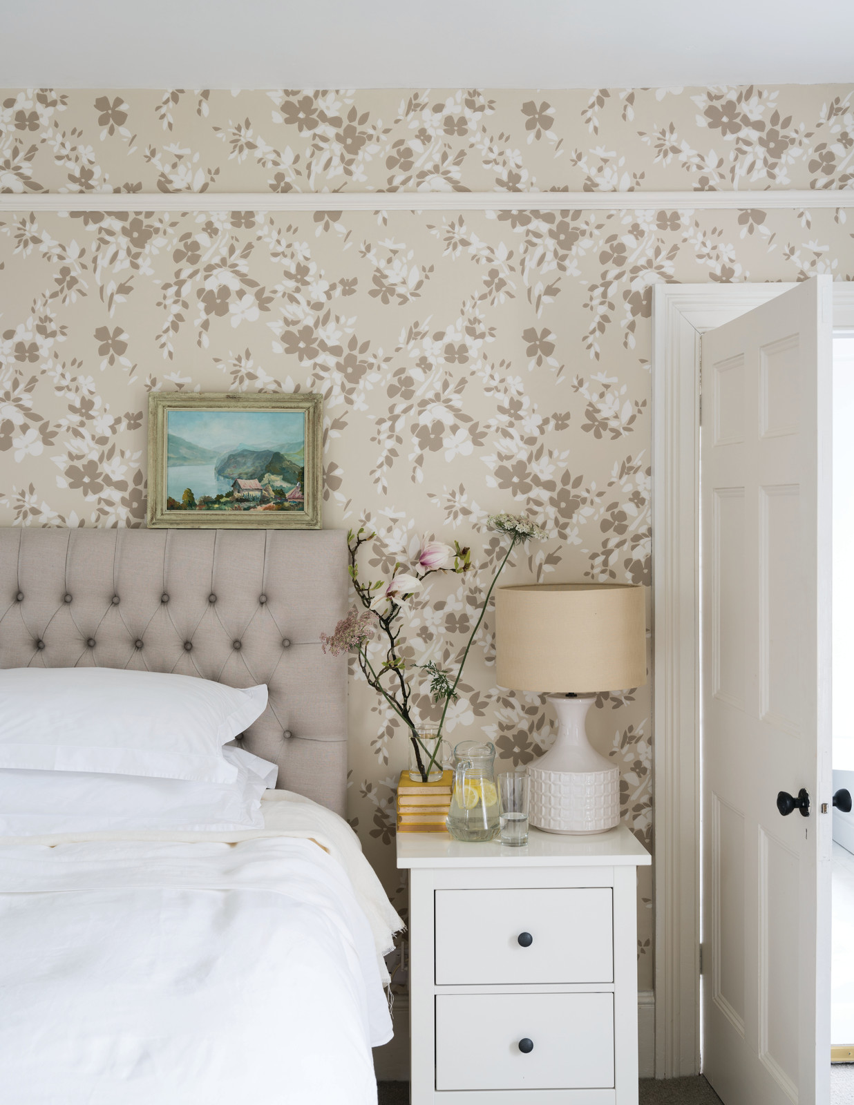 Обложка проекта: Цветочные обои Farrow&Ball