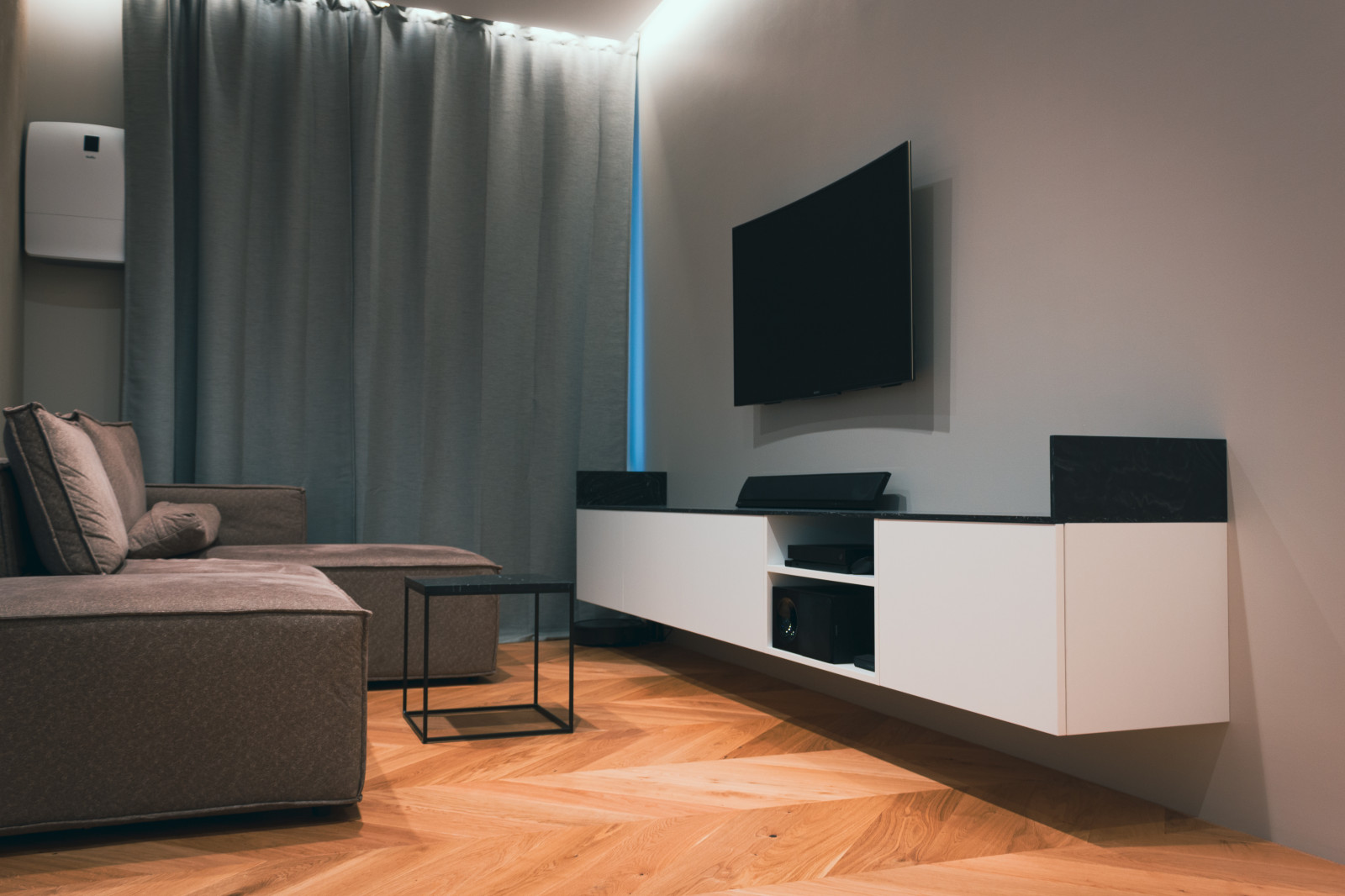 Квартал 9-18 ТВ Зона