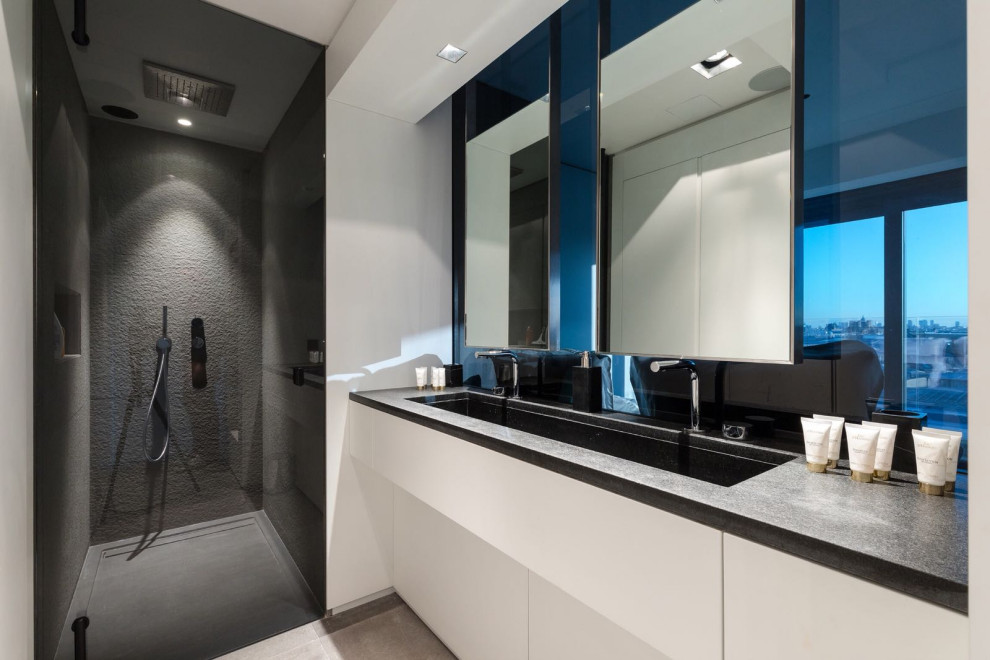 Квартира-студия в Париже