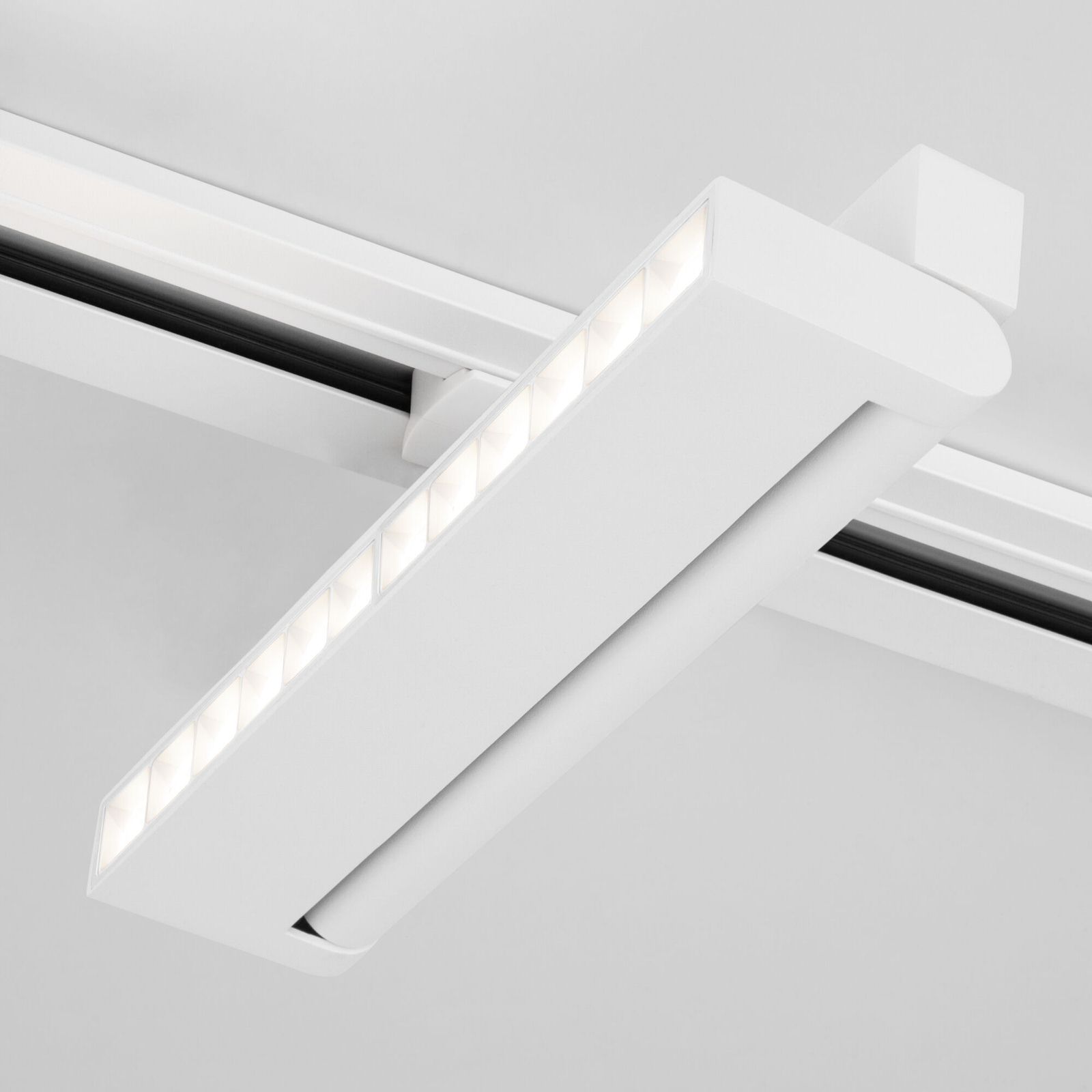 Basic System Трековый светильник 20W 4200K Garda белый