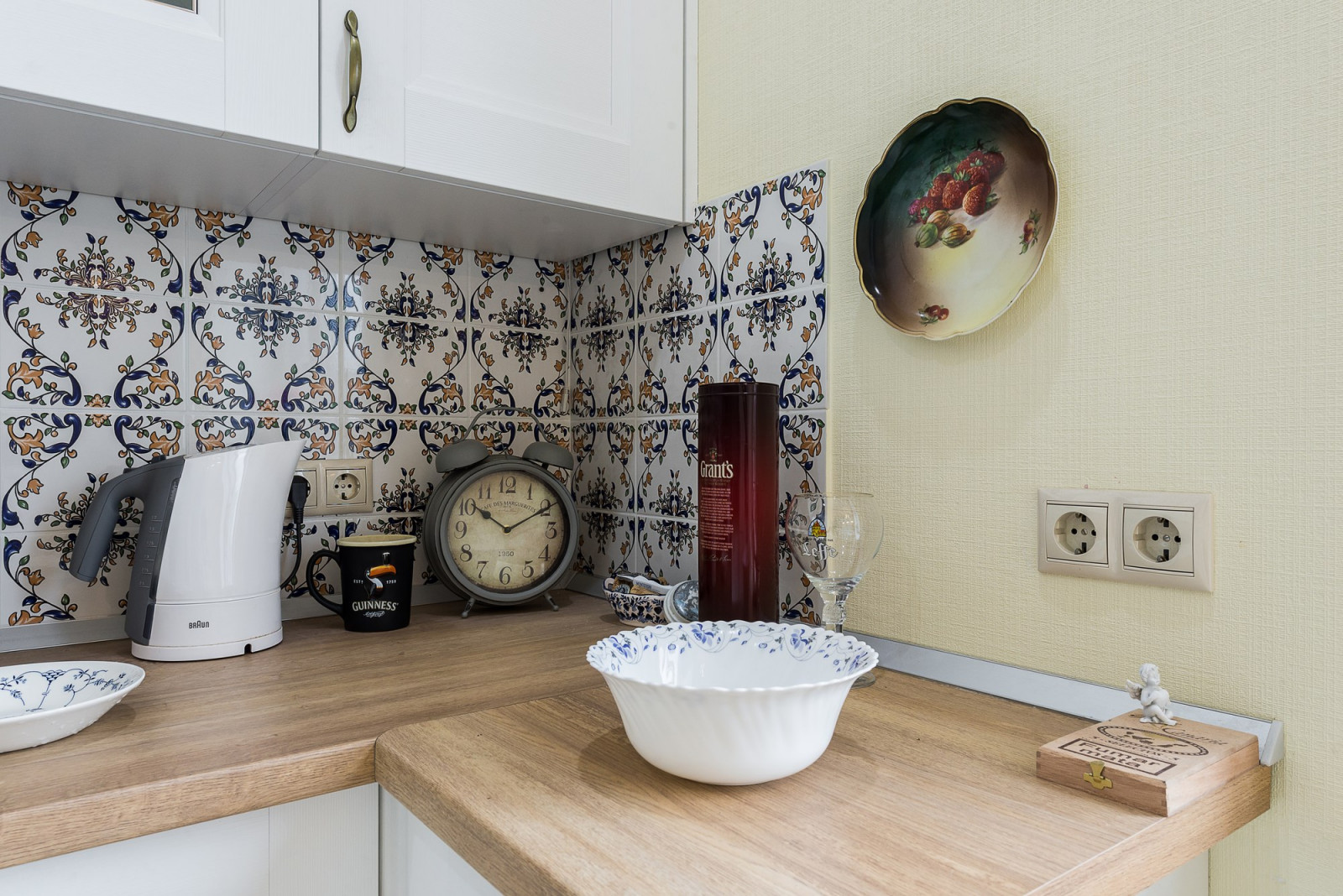 Дизайн кухни в средиземноморском стиле.