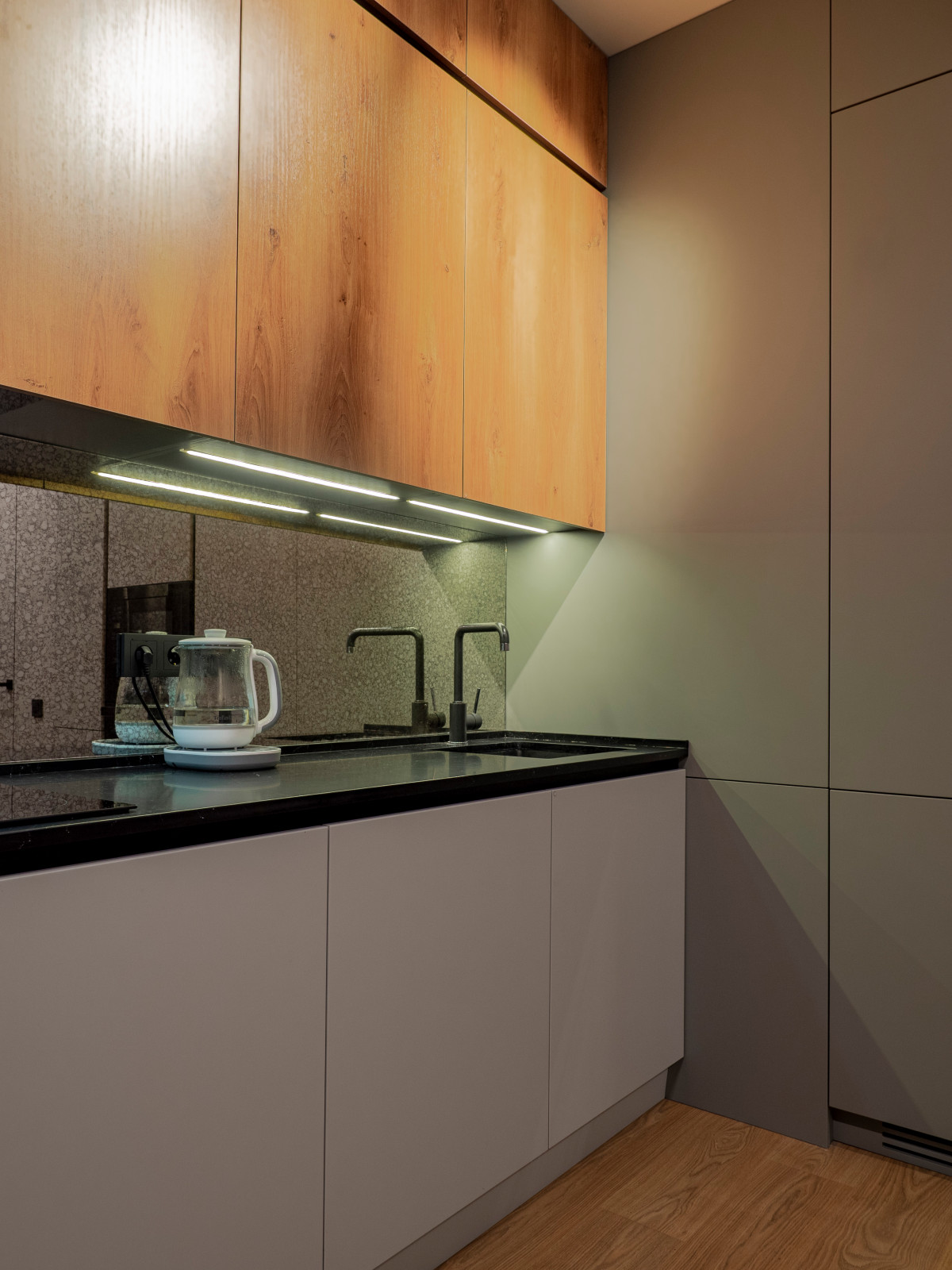 Стильная кухня в минималистичном стиле