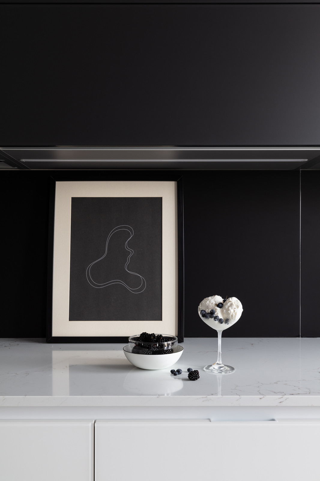 Контрастный минимализм