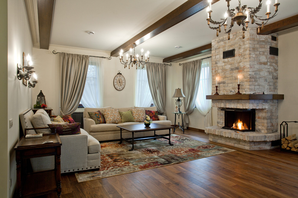 Домик у озера