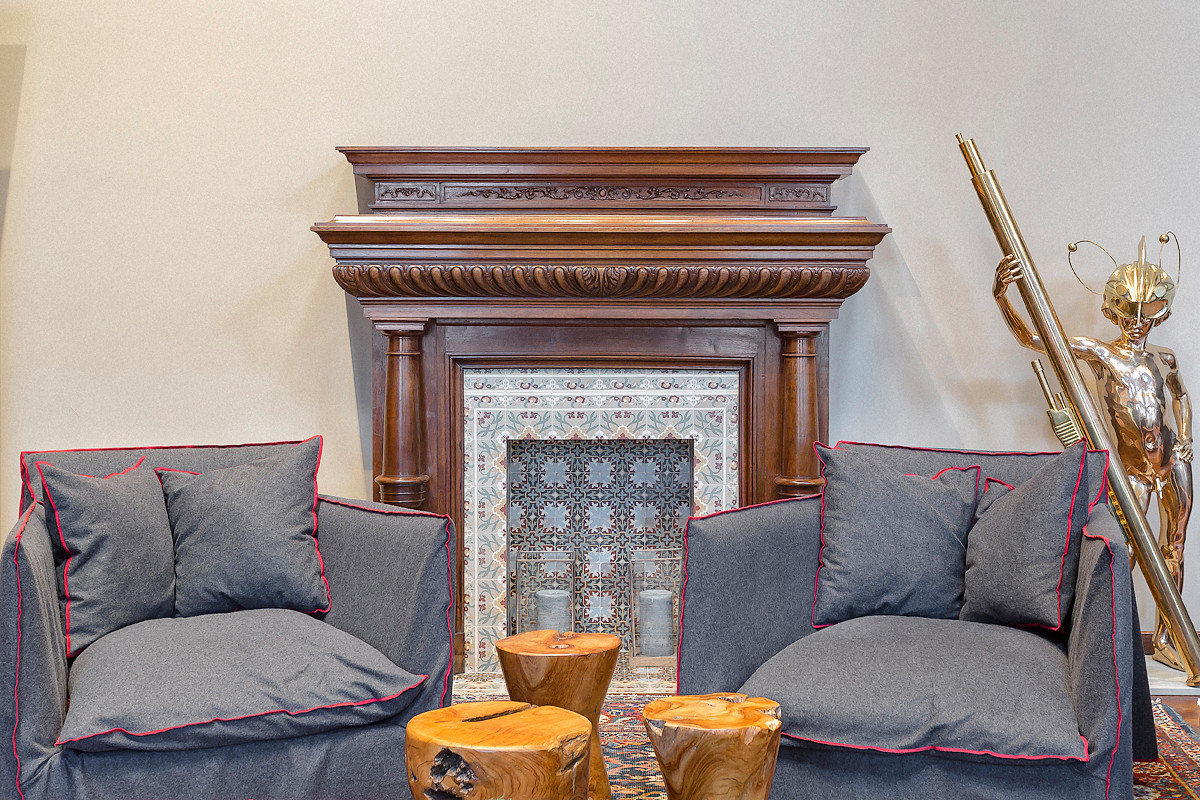 "Нехорошая квартира"