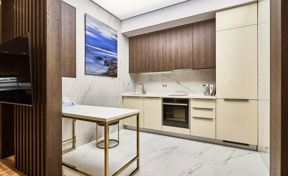 Светлая современная кухня