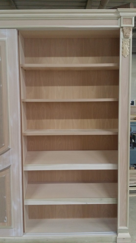 Обложка проекта: Armadio scorrevole decorato