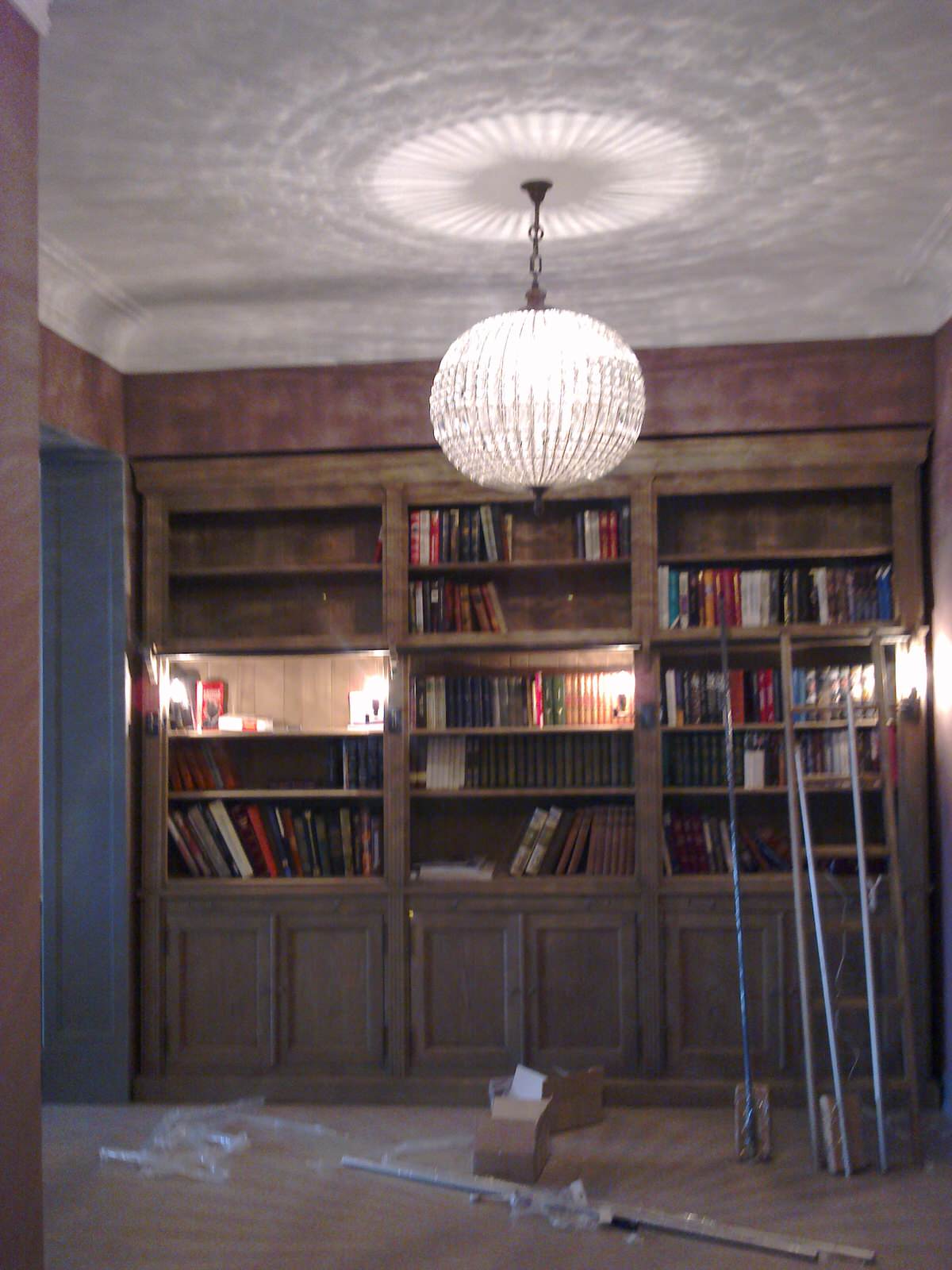 Частная квартира. (фрагменты)