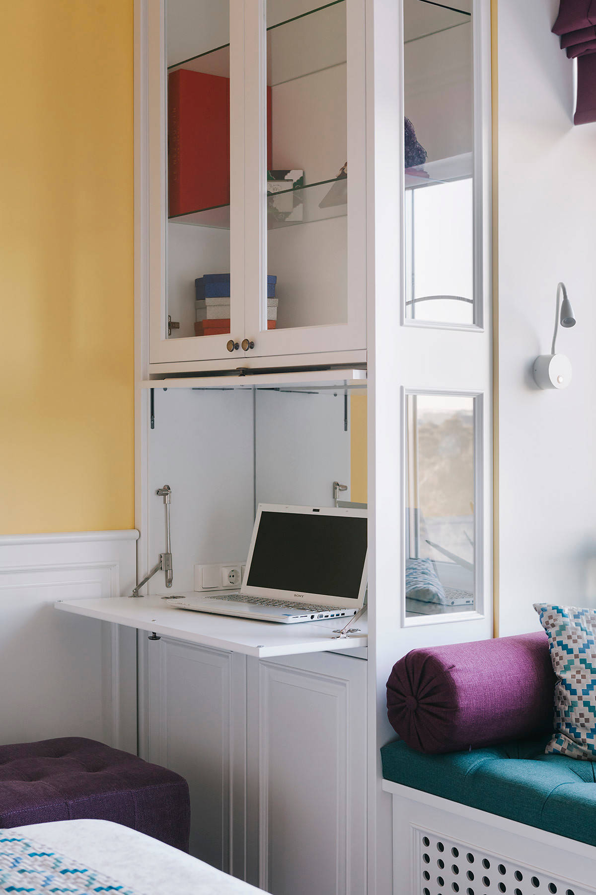 В гостях: Квартира с розовой прихожей в «сталинке»