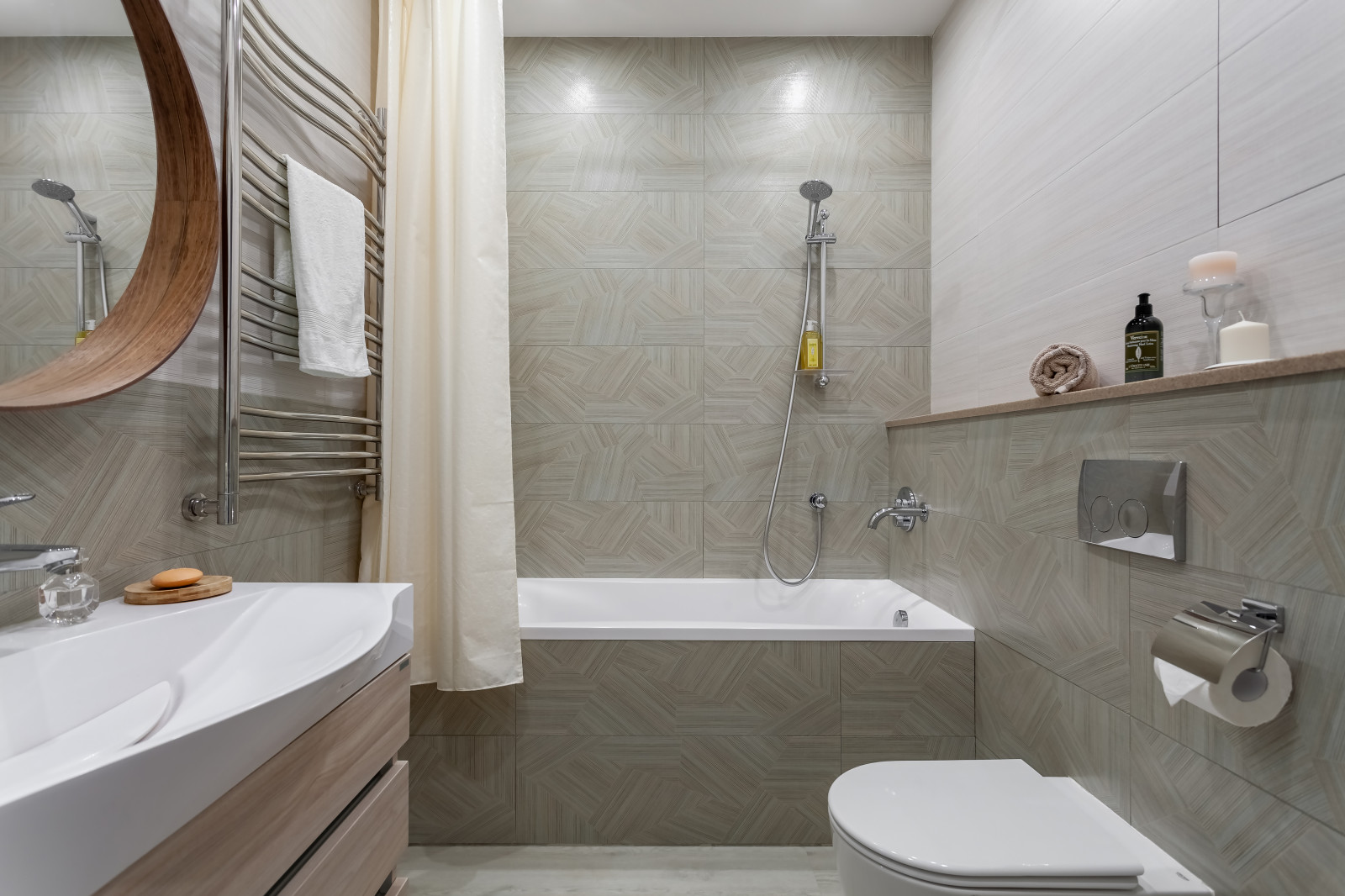 Воздушная квартира с яркими акцентами