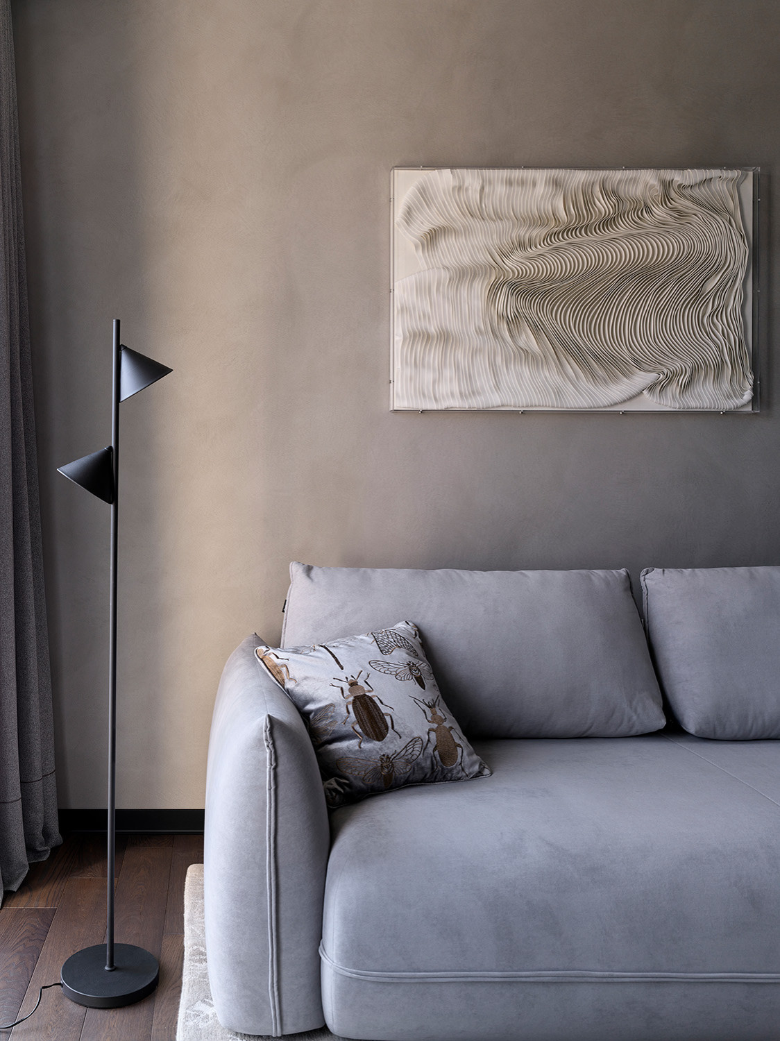 Квартира в доме с золотой аркой