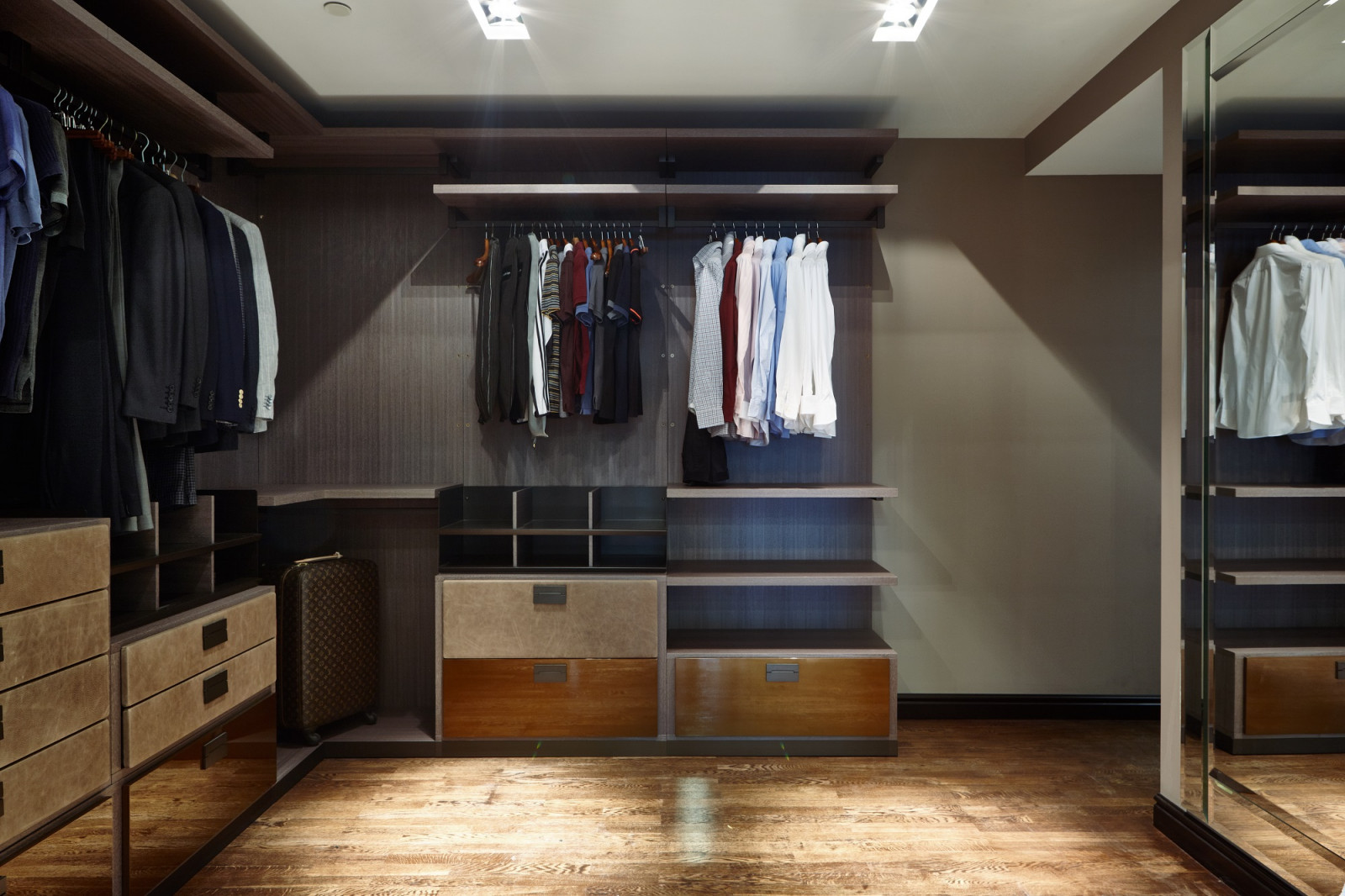 квартира 220 кв м