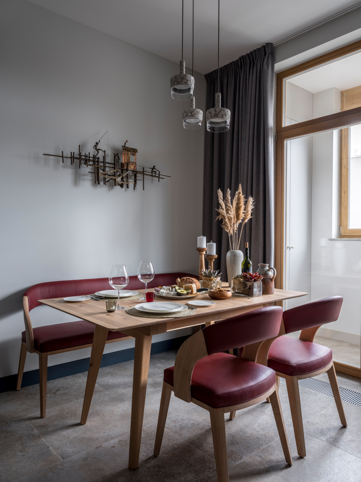 Вдали от глаз/ Out of sight