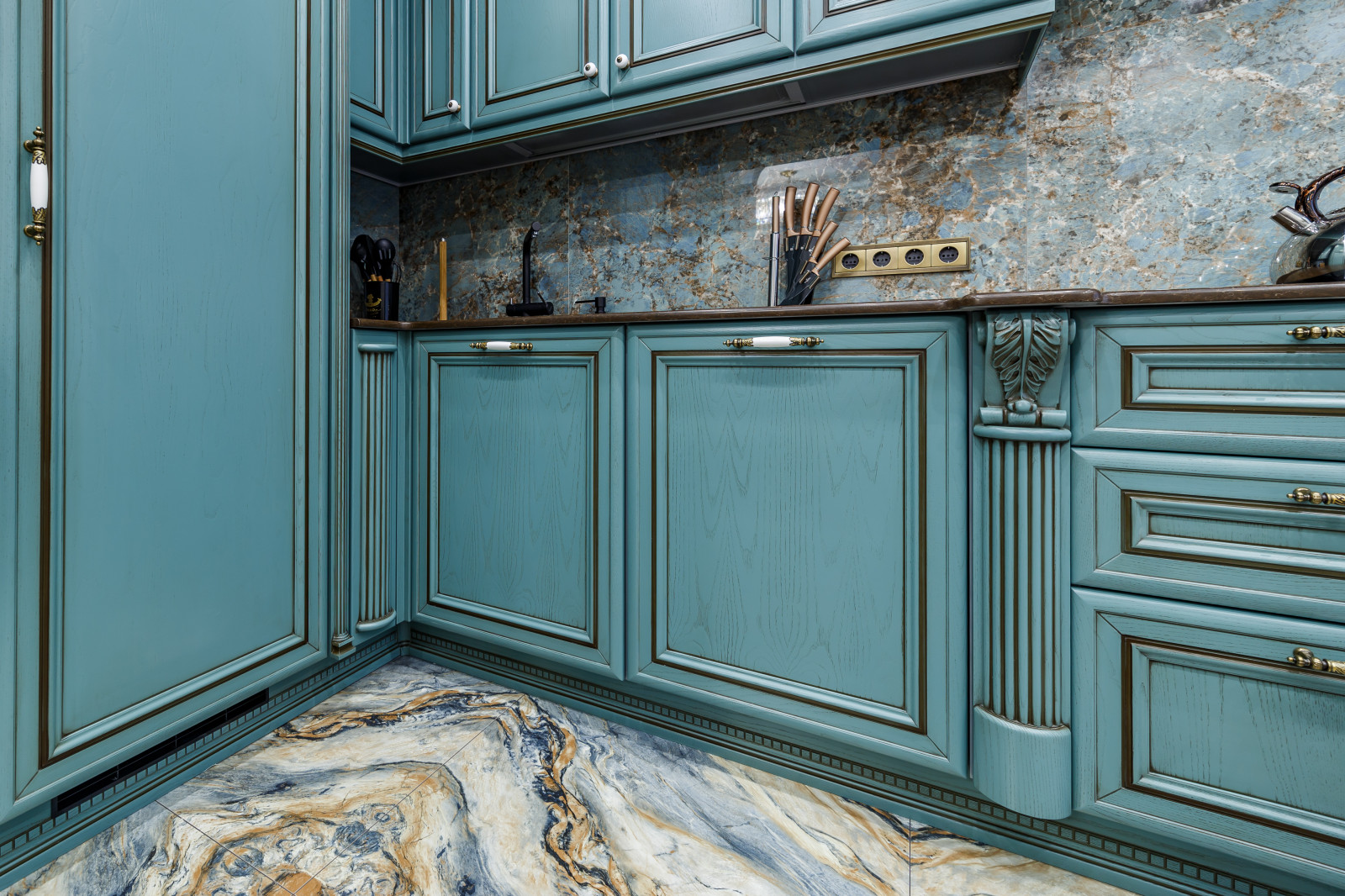 Малахитовая красавица