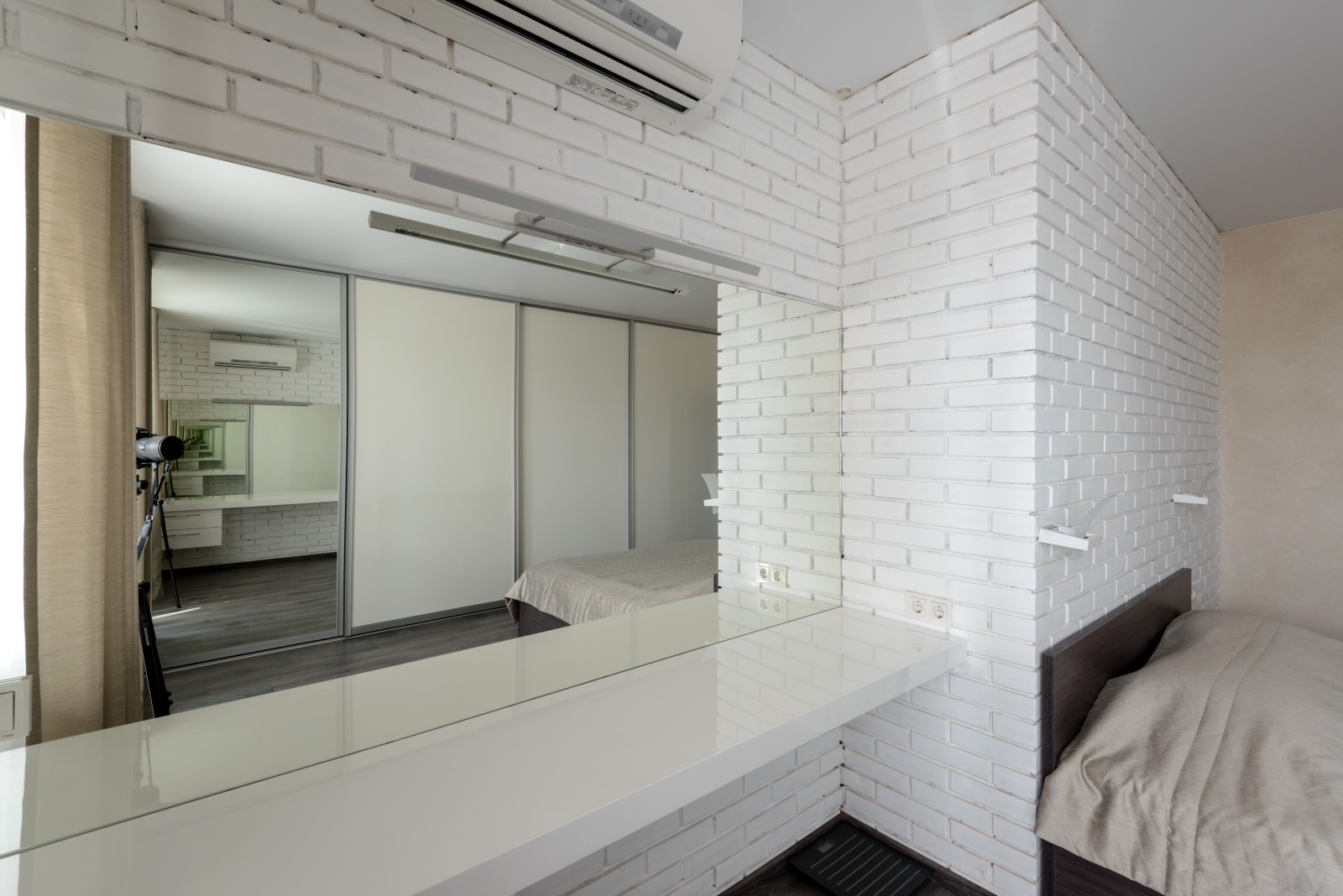 apartment with aquarium