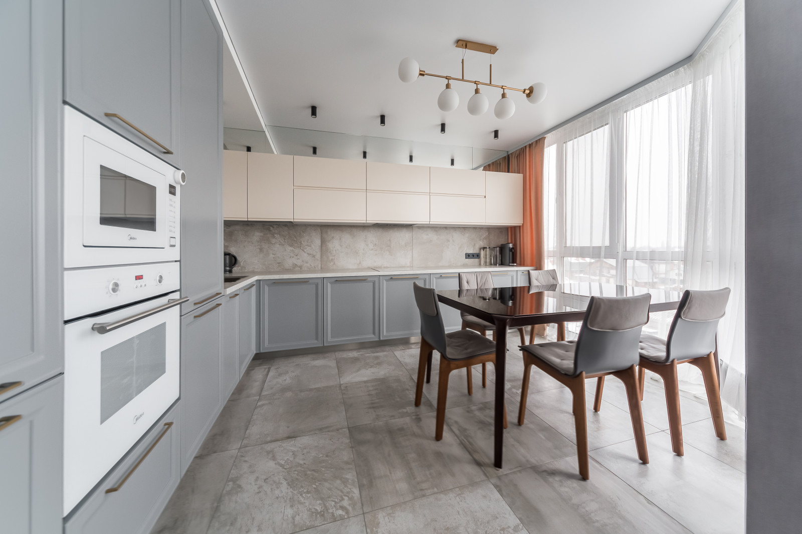 Обложка проекта: Джоване+Флорида