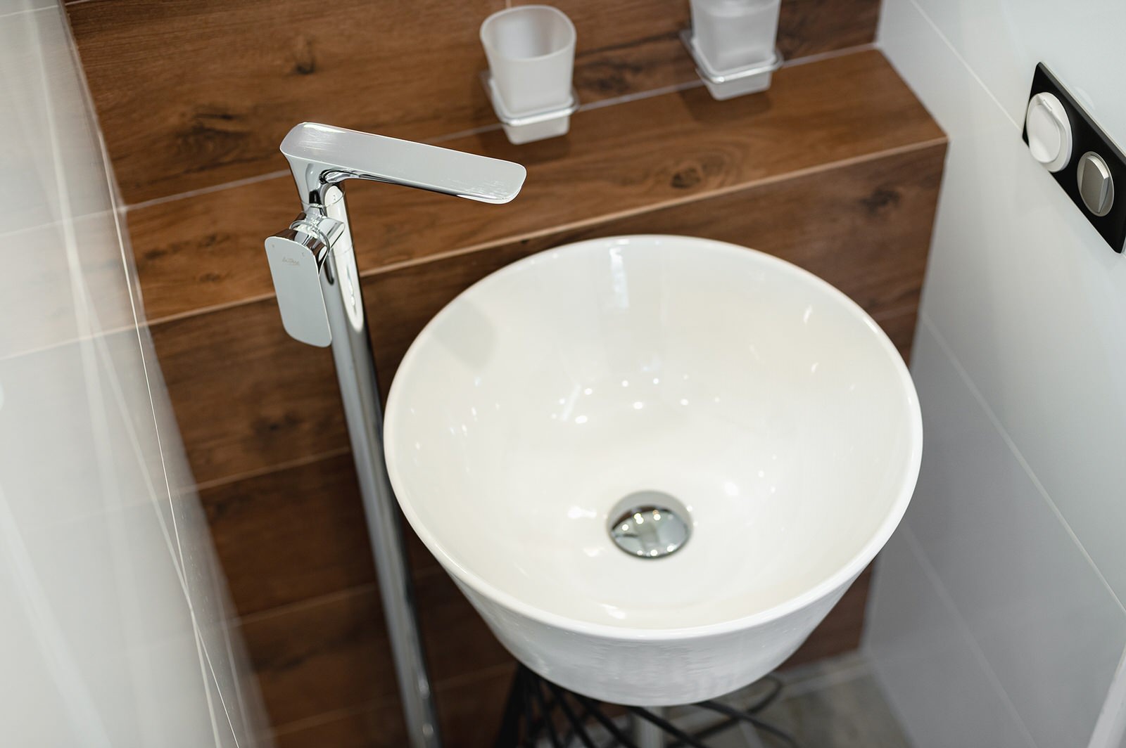 ЖК ЗАЗЕРКАЛЬЕ 406