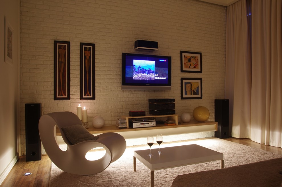 Квартира-студия 40 кв.м. c высоким потолком.