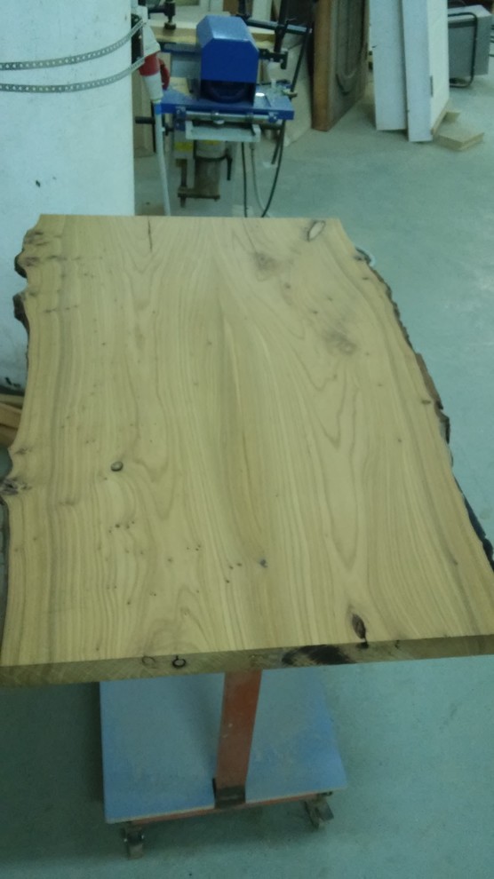 Столы , консоли и изголовья кроватей из Слэбов