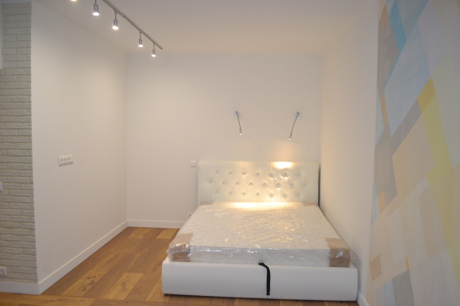 Дизайнерская однокомнатная квартира в сталинском дом.