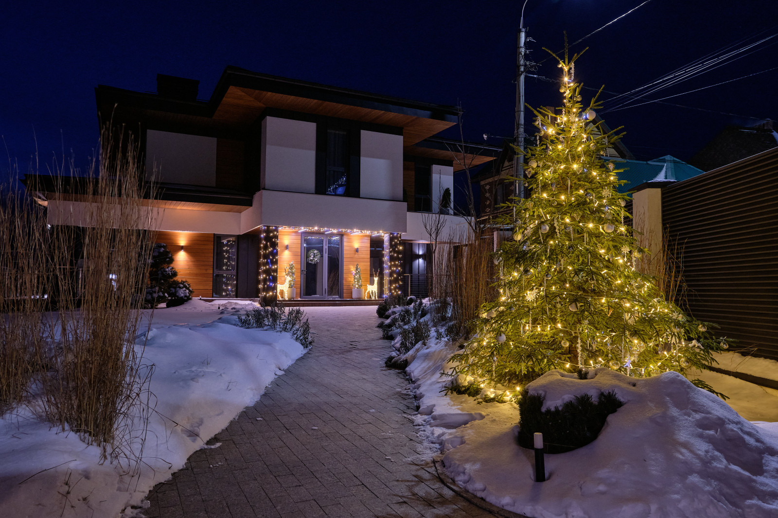 Сад с видом на Волгу