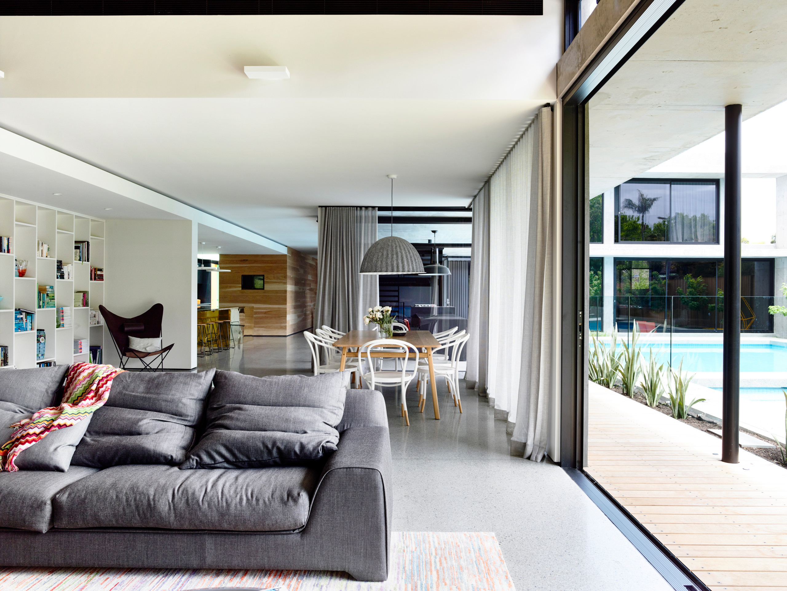 Houzz Австралия: Ультрасовременный дом из бетона для семьи архитекторов