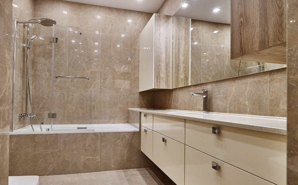 Спокойный интерьер ванной комнаты