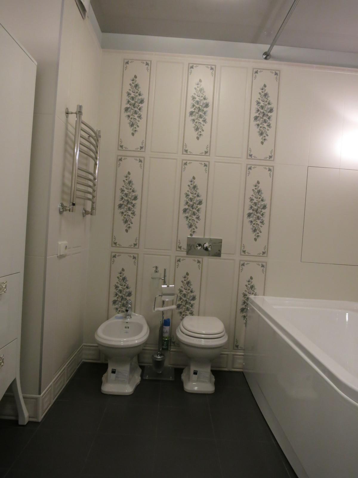 А кто-то очень любит классику. И это прекрасно!