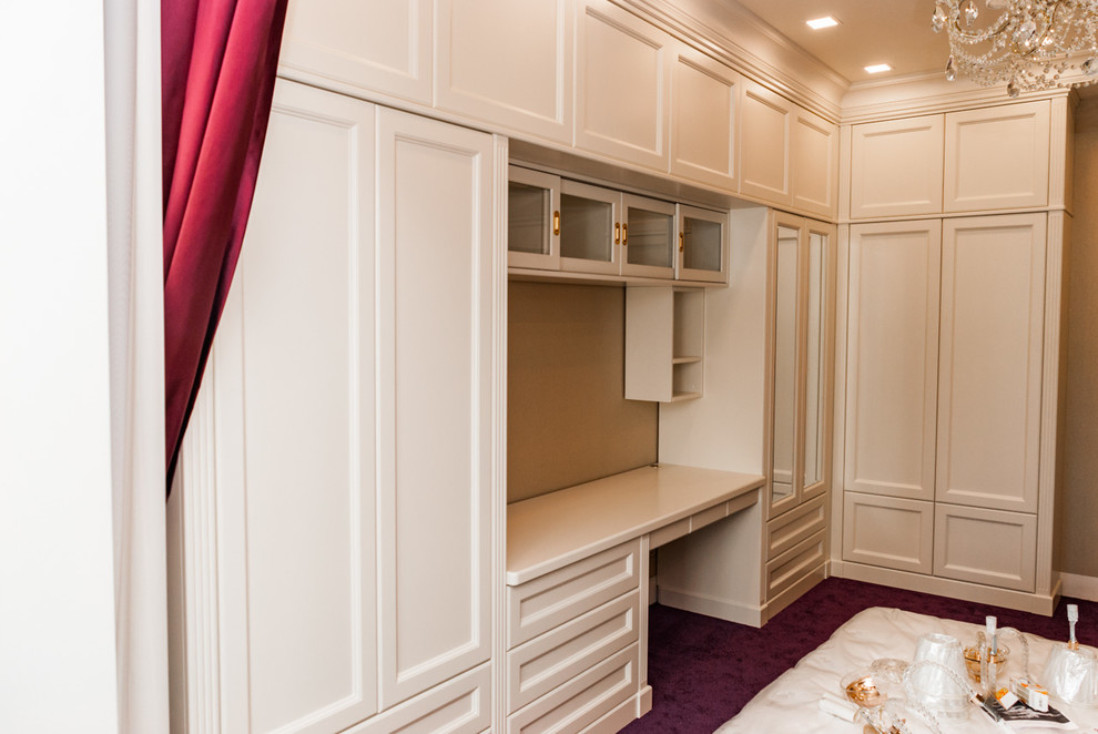 Шкаф в спальне