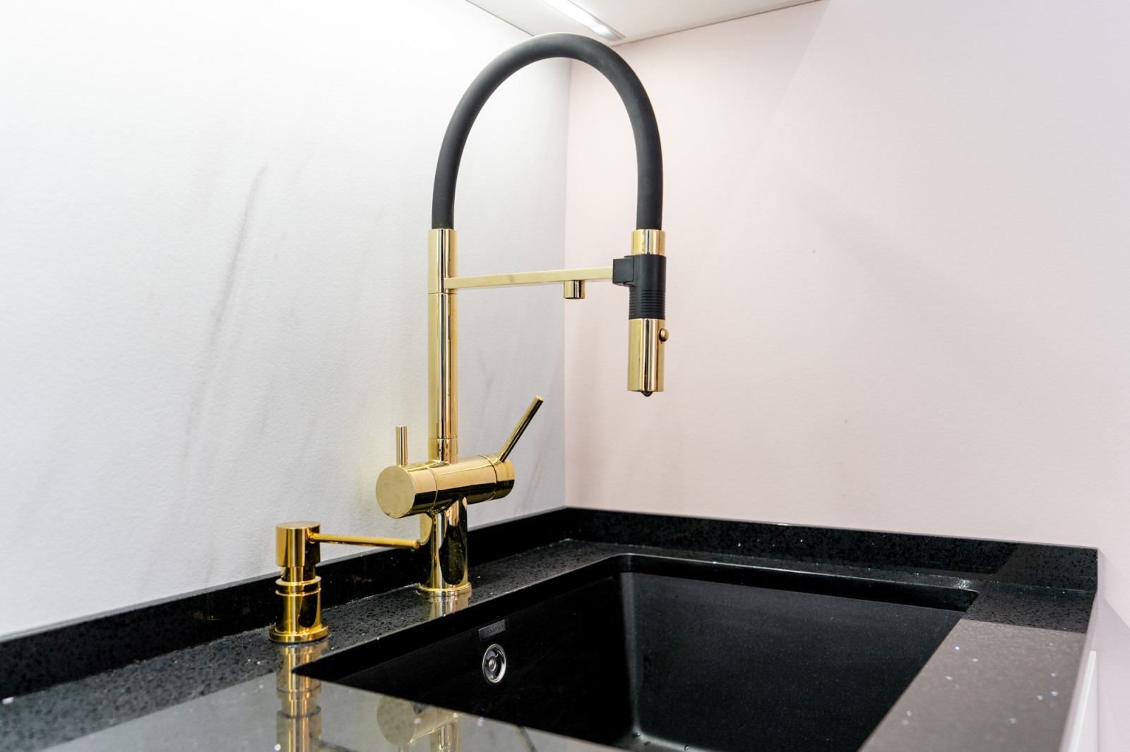 ЖК «Полис на Комендантском» Фото