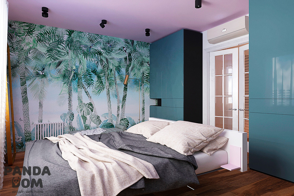 Светлая и разноцветная квартира для молодой девушки.