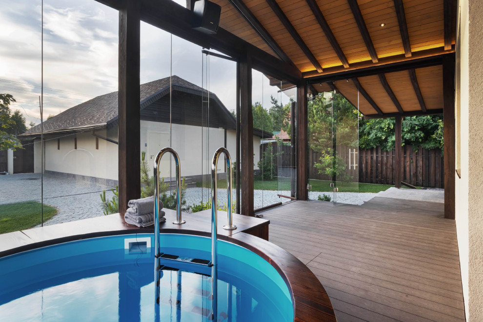 Остекленная терраса ЕЩЕ НЕМНОГО ЛЕТА