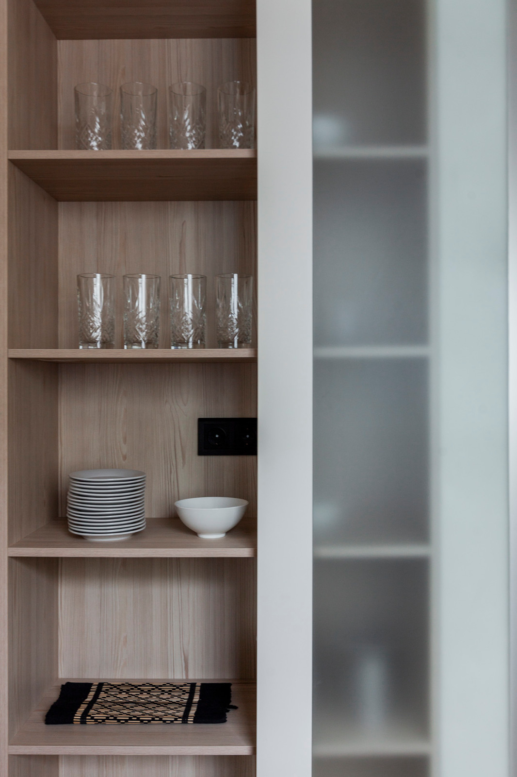 Обложка проекта: Добрая квартира - интерьер 49м² в доме XIX века