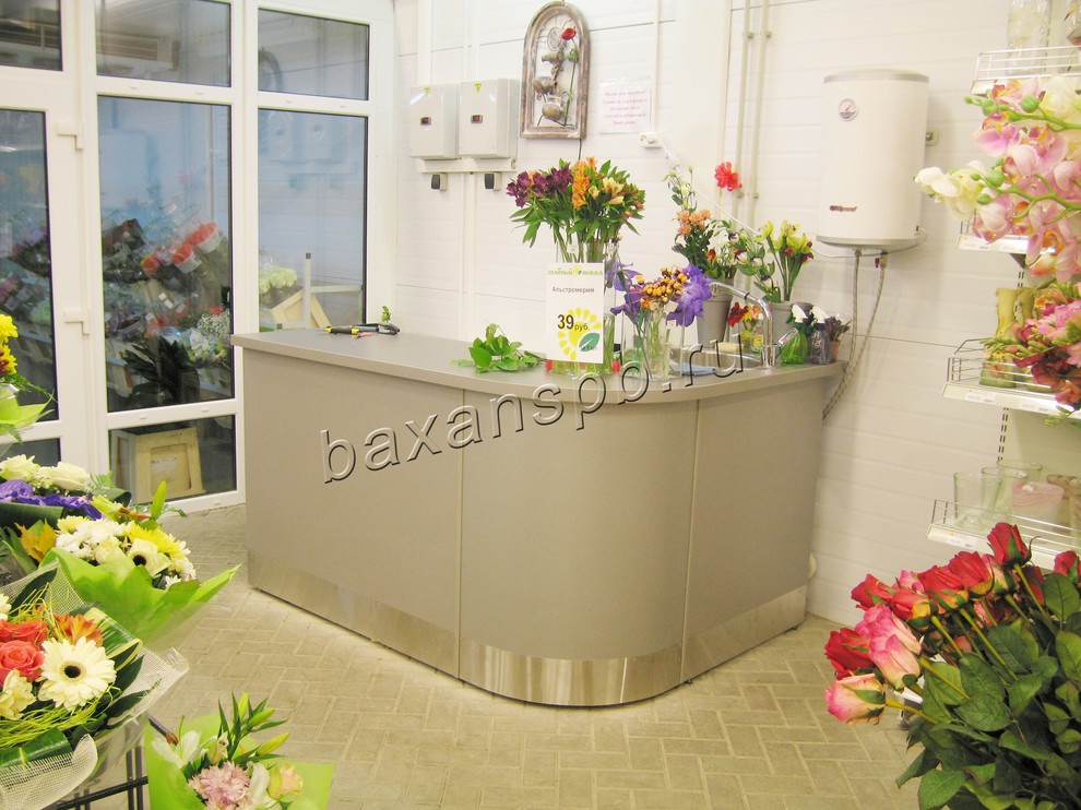 Стойки ресепшн