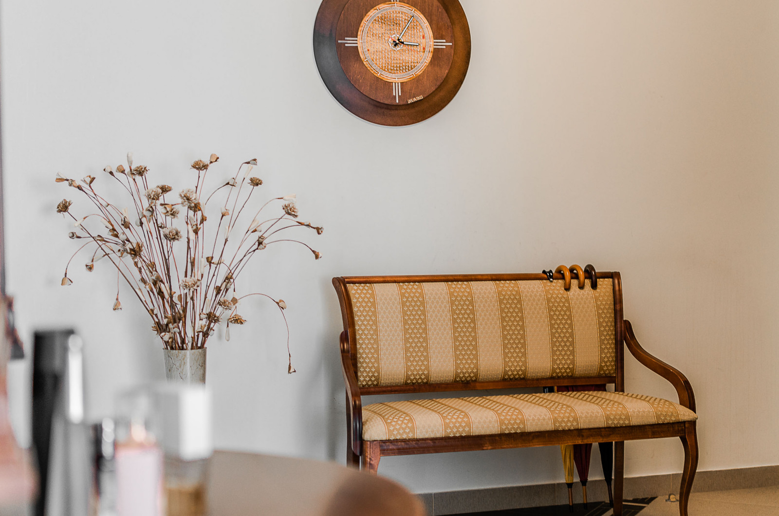 Двухкомнатная квартира в классическом стиле  и ароматом кофе.Съемка для продажи.