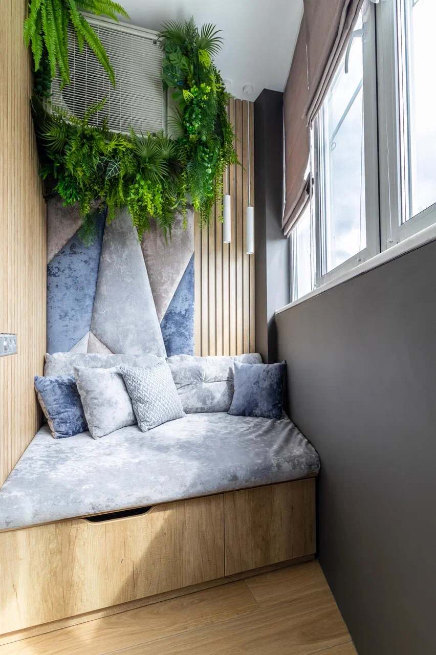 Обложка проекта: Мебель изготовлена по дизайн проекту Анатолии Моисеенко.